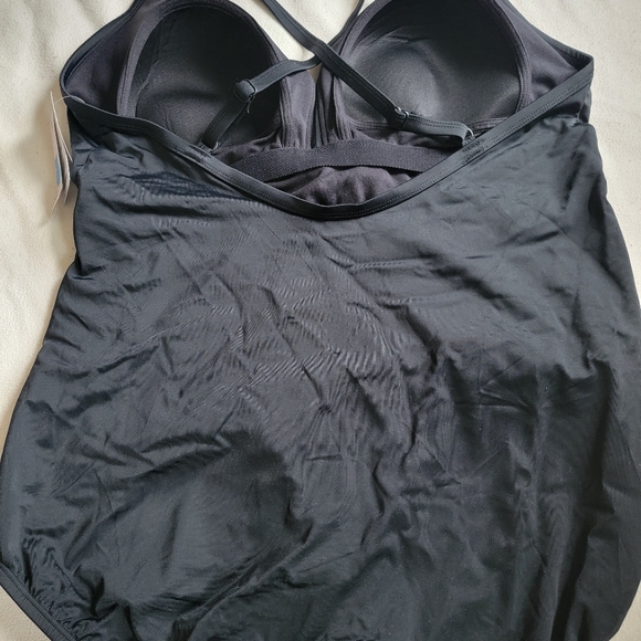 CUTE BLACK ONE PIECE - Picture 7 of 7